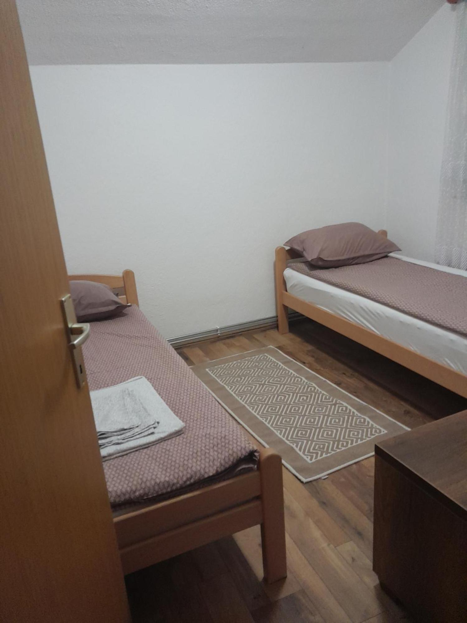 Biser-Hatinac Bihac Bagian luar foto